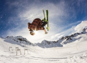 熊猫体育直播-当欧冠遇上魔术，辽宁队险胜背后的跨界焦点战