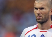 熊猫体育官网入口-厄瓜多尔末节逆转冰岛，基耶萨一剑封喉，世界杯最冷一夜的孤胆英雄