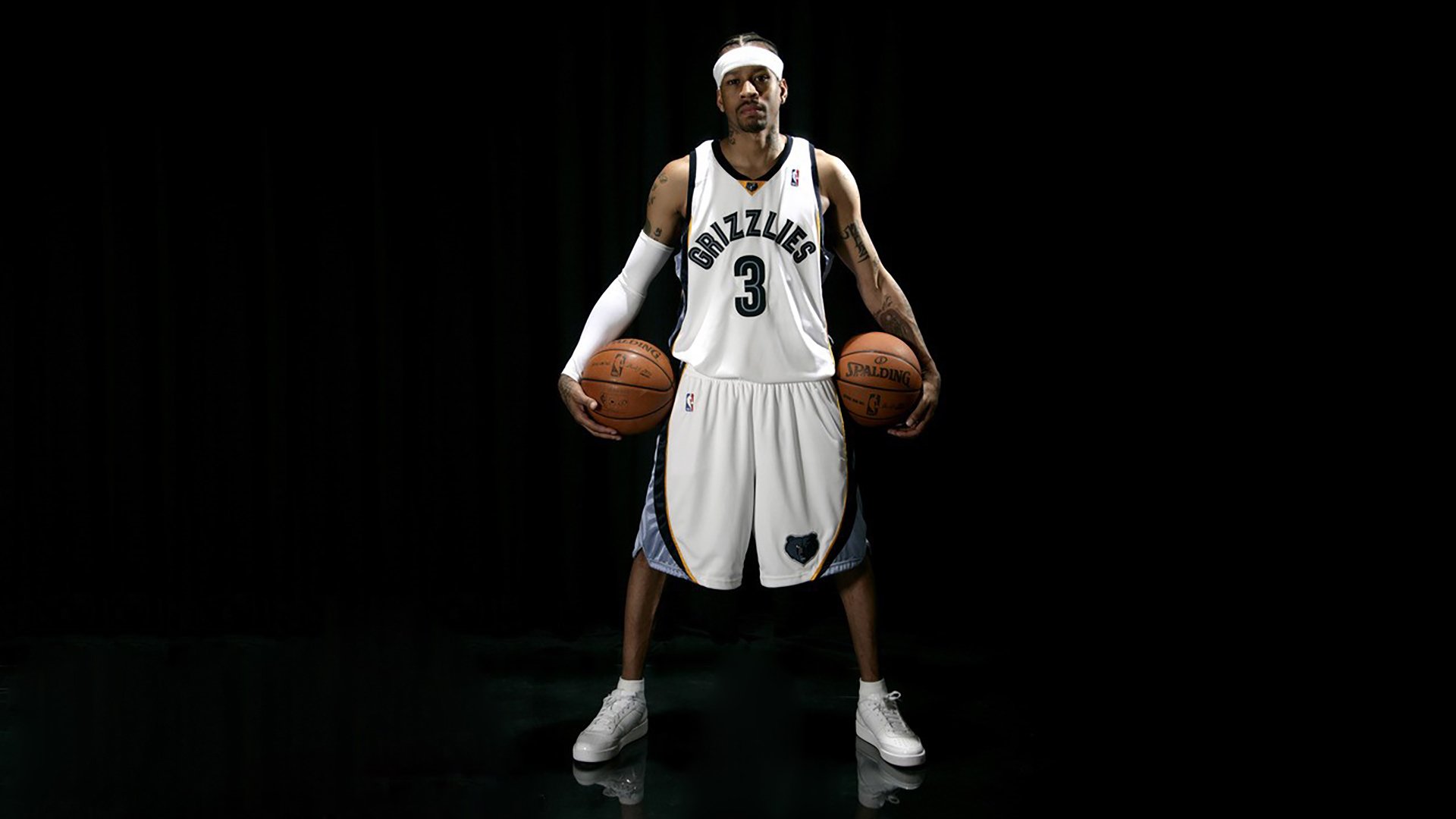 逆袭的弧线，库里关键制胜，广州队翻盘灰熊的启示